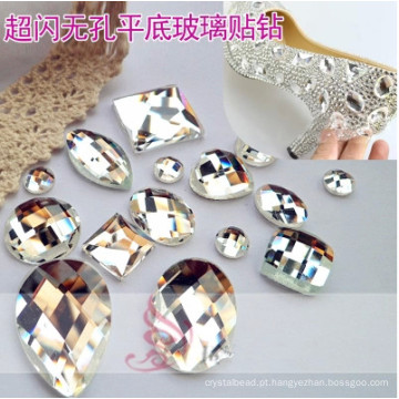 Pedras de pedras de diamante de vidro traseiro liso claro